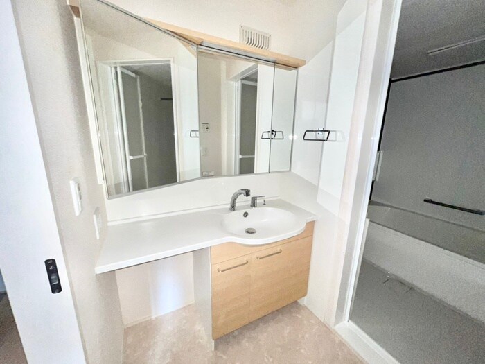 物件内観写真13　(洗面)