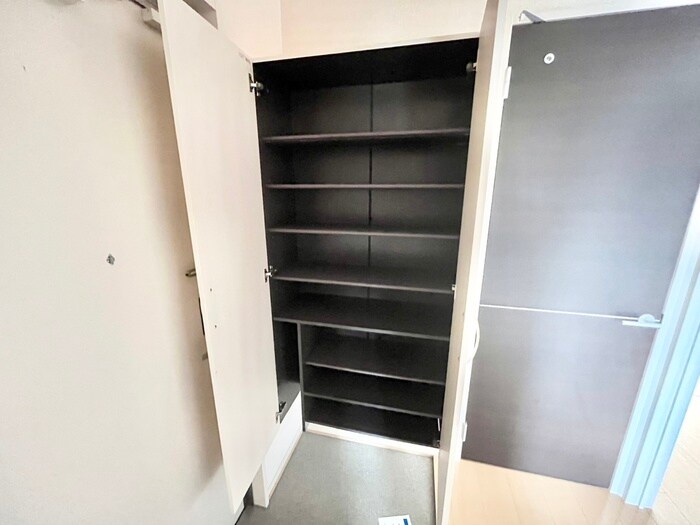 物件内観写真16　(靴箱)