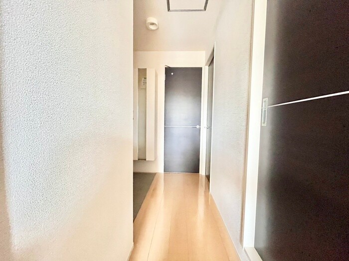 物件内観写真17　(廊下)