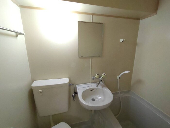 物件内観写真11　(洗面)