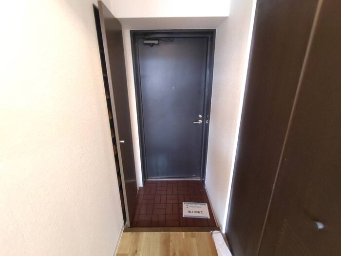 物件内観写真15　(玄関)