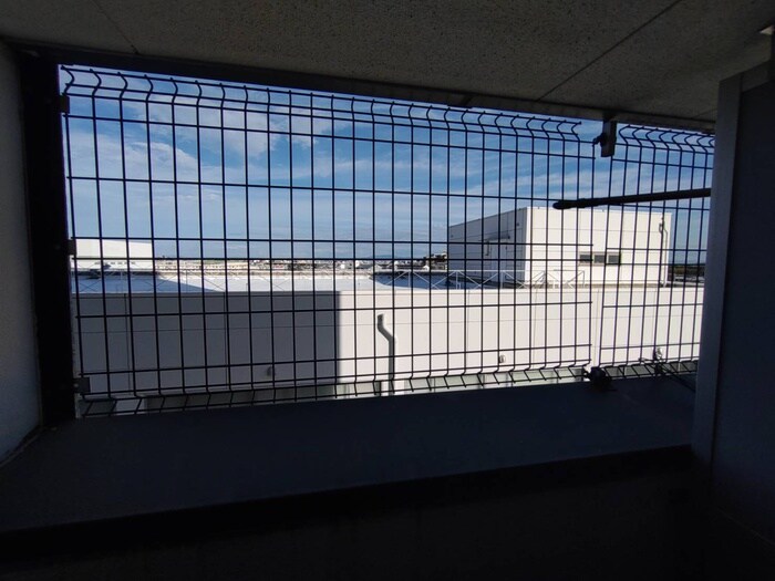 物件内観写真22　(室内からの展望)