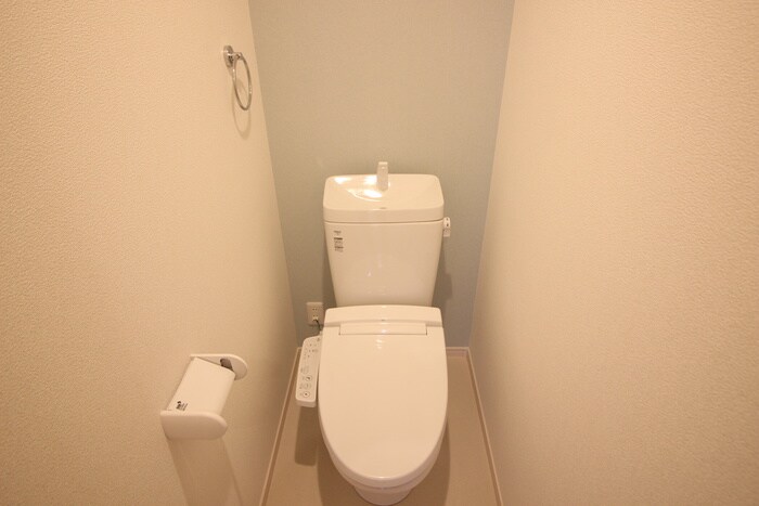 物件内観写真12　(トイレ)