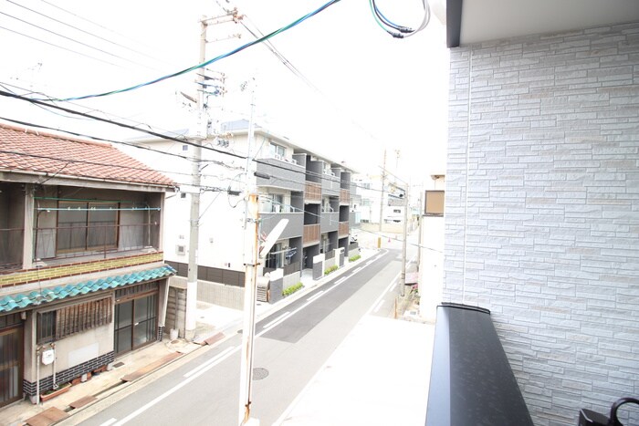 物件内観写真18　(室内からの展望)