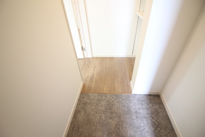 物件内観写真21　(廊下)