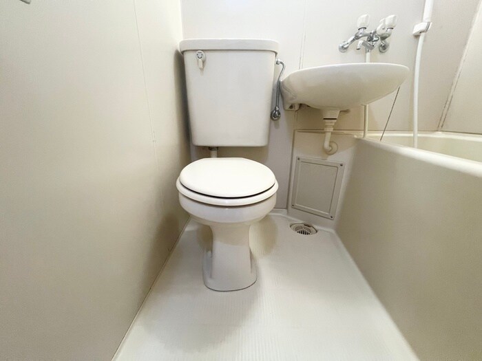 物件内観写真12　(トイレ)