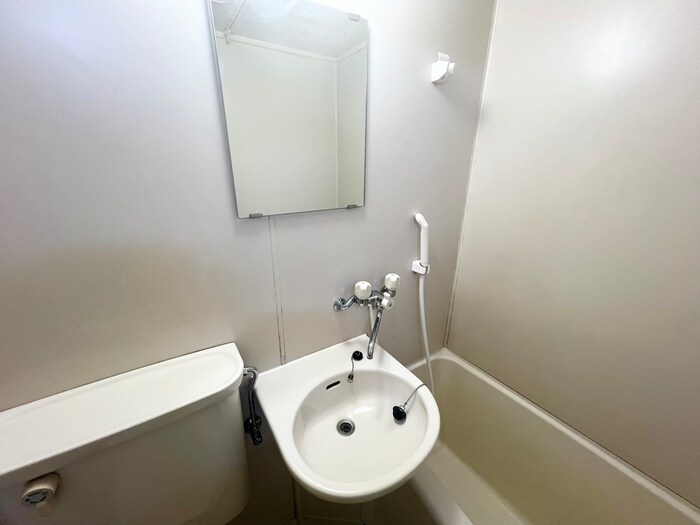 物件内観写真13　(洗面)