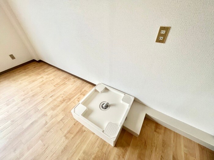 物件内観写真20　(洗濯機置場)