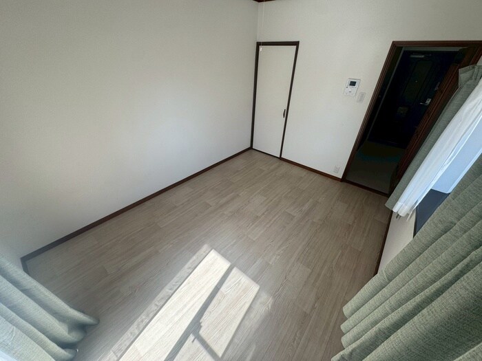 物件内観写真8　(居室)