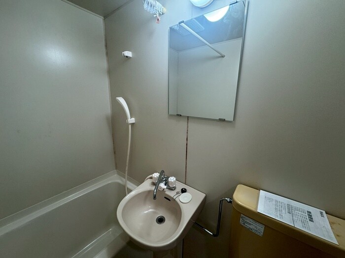 物件内観写真12　(洗面)