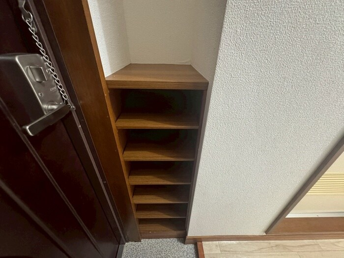 物件内観写真14　(靴箱)