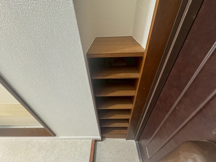 物件内観写真15　(靴箱)