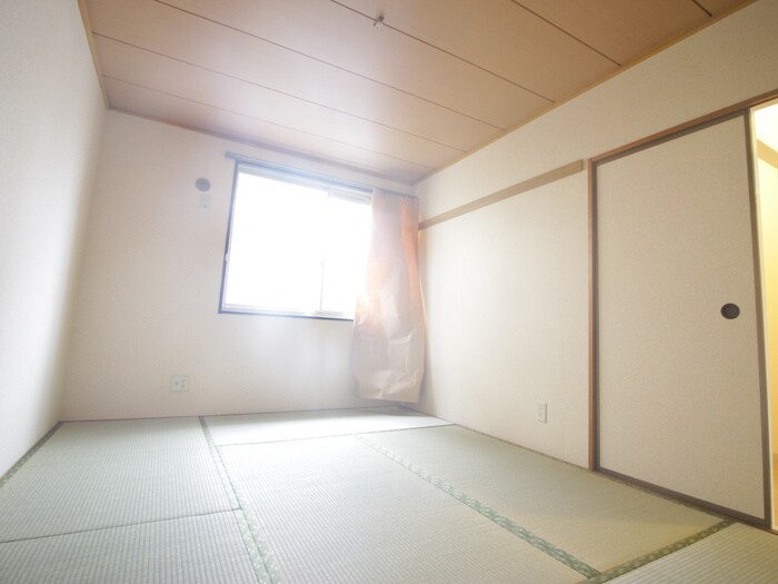 物件内観写真9　(居室)