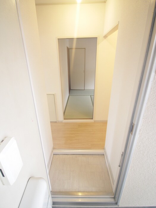 物件内観写真18　(廊下)