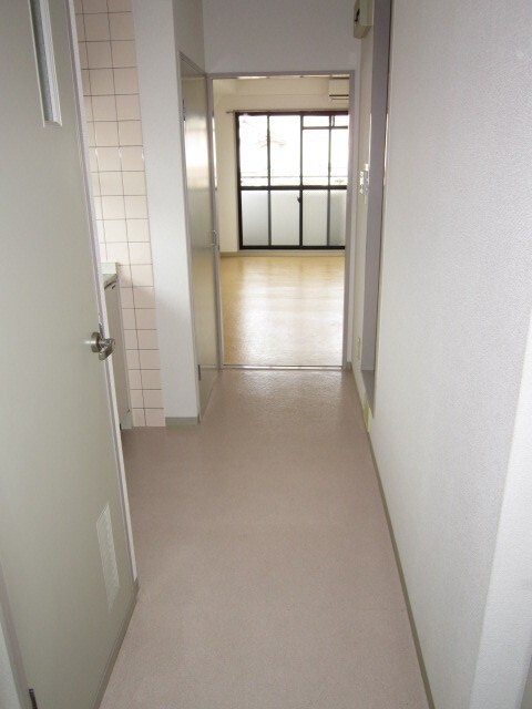 物件内観写真7　(廊下)