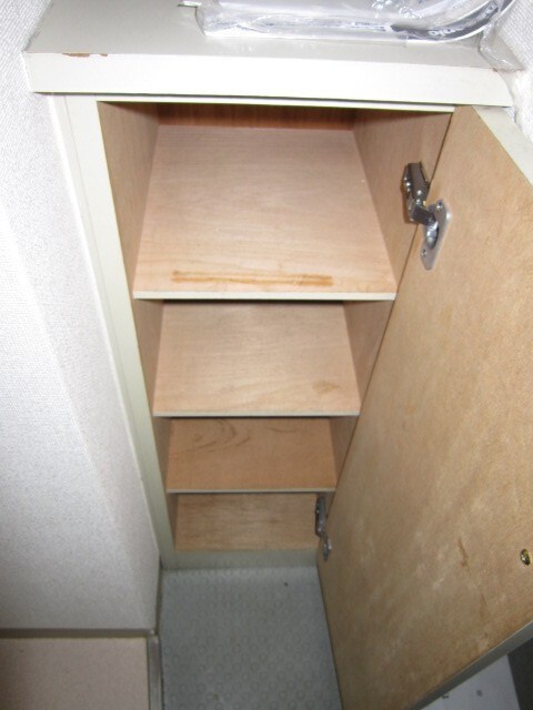 物件内観写真8　(靴箱)