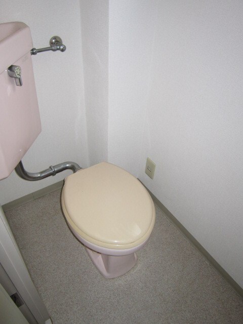 物件内観写真9　(トイレ)