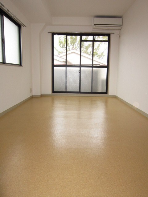 物件内観写真13　(居室)