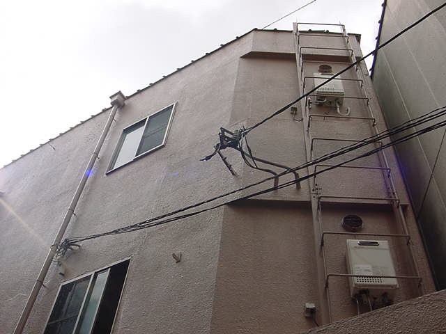 ドムス江坂の物件外観写真