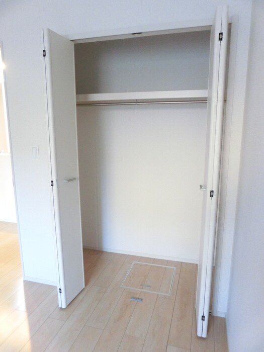 物件内観写真17　(収納)