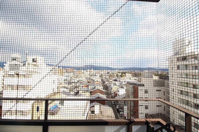 物件内観写真18　(室内からの展望)