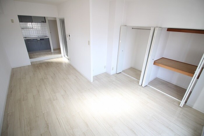 物件内観写真19　(居室)