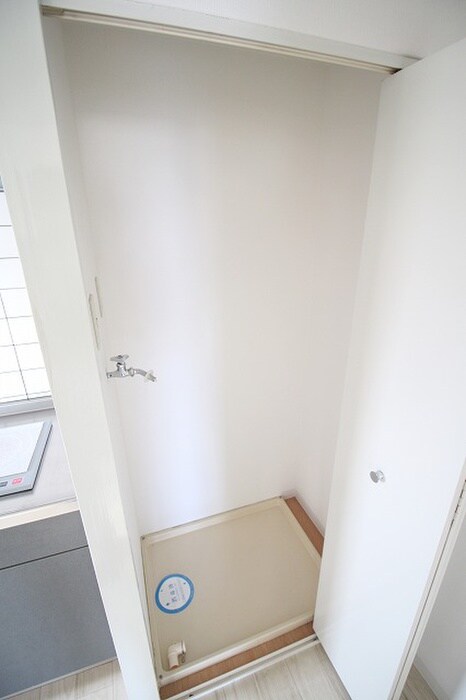 物件内観写真21　(洗濯機置場)