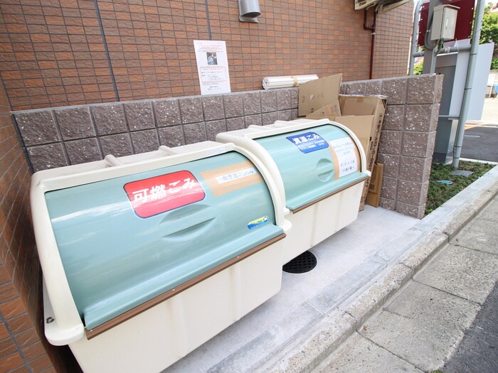 物件外観写真6　(建物設備)