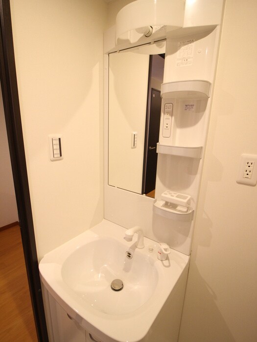 物件内観写真10　(洗面)