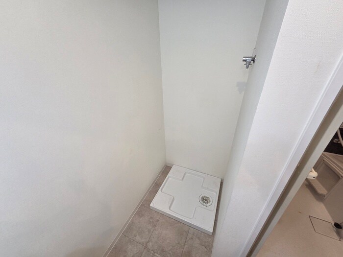 物件内観写真20　(洗濯機置場)