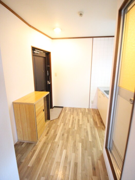 物件内観写真17　(廊下)