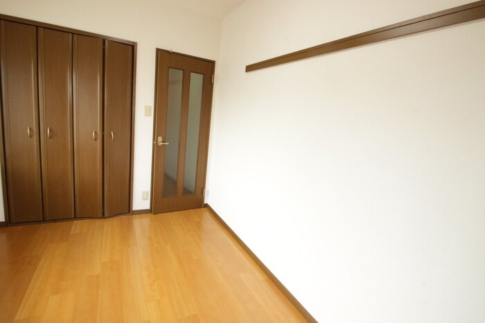 物件内観写真4　(居室)