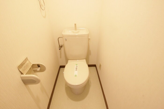 物件内観写真8　(トイレ)