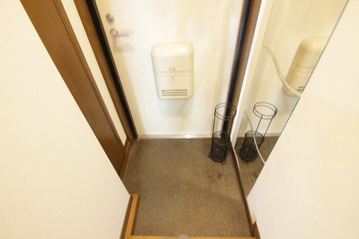 物件内観写真14　(玄関)