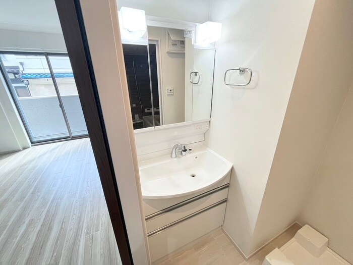 物件内観写真9　(洗面)