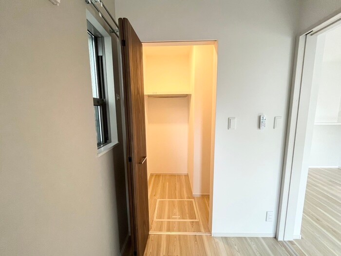 物件内観写真15　(収納)