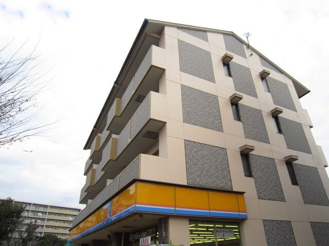 物件外観写真4　(外観写真)