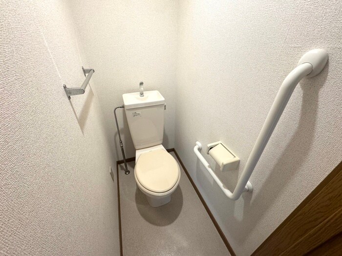 物件内観写真10　(トイレ)