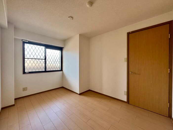 物件内観写真17　(居室)