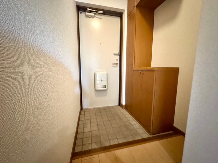 物件内観写真20　(玄関)