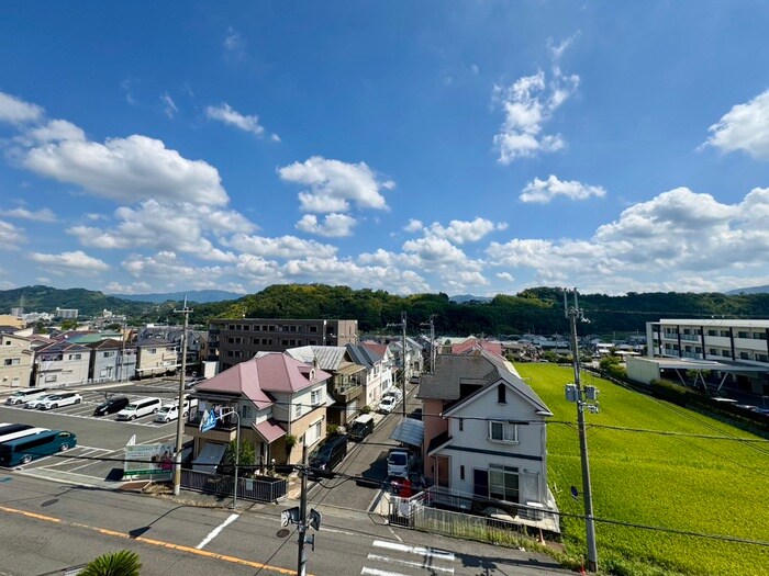 物件内観写真22　(室内からの展望)