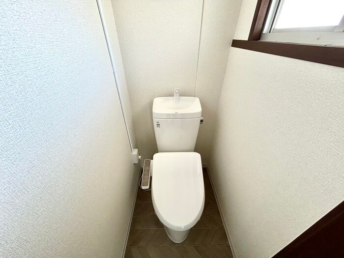 物件内観写真16　(トイレ)