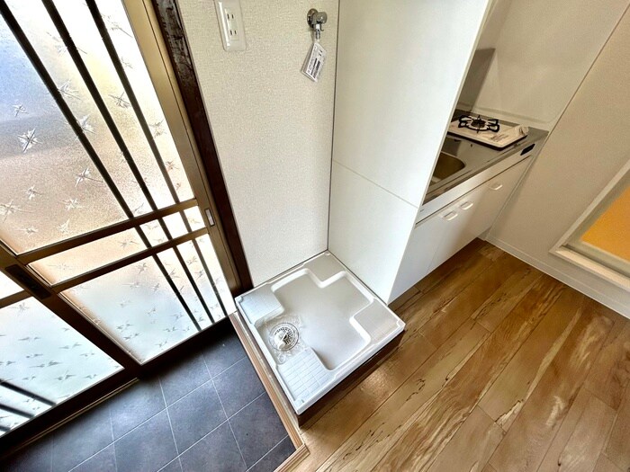 物件内観写真19　(洗濯機置場)