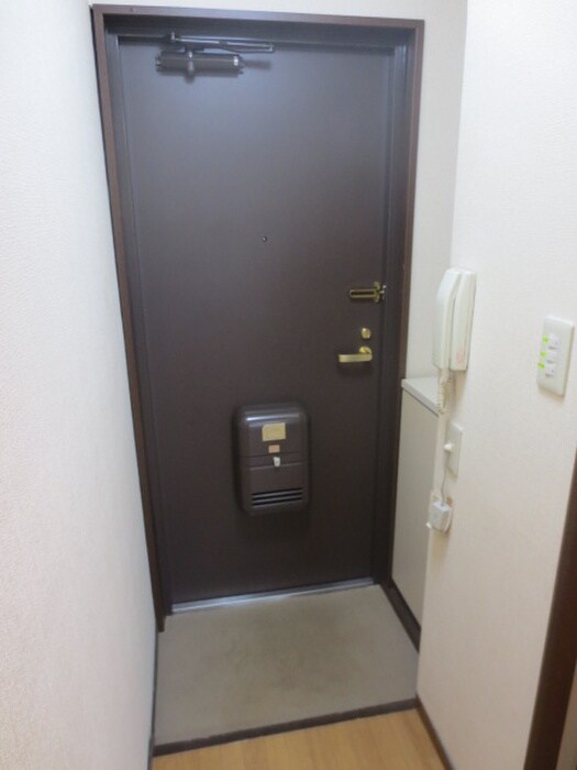 物件内観写真15　(玄関)