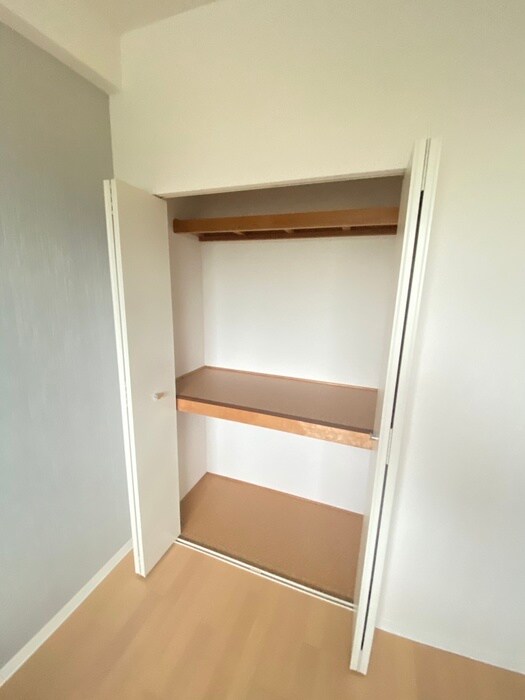 物件内観写真12　(収納)