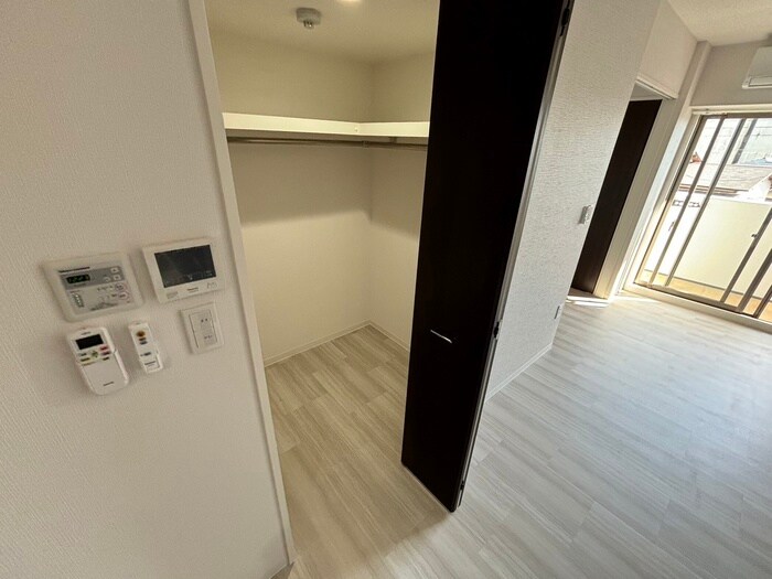 物件内観写真15　(収納)