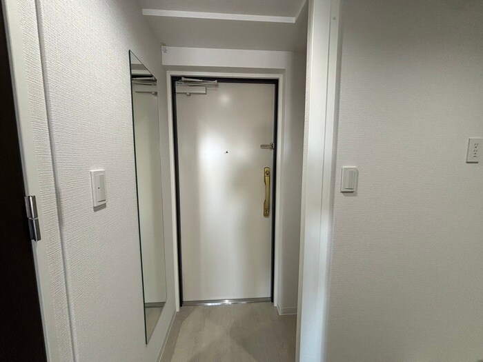 物件内観写真16　(玄関)