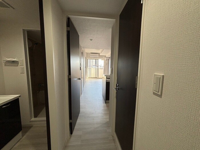 物件内観写真17　(廊下)