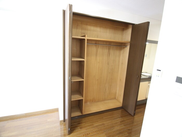 物件内観写真11　(収納)