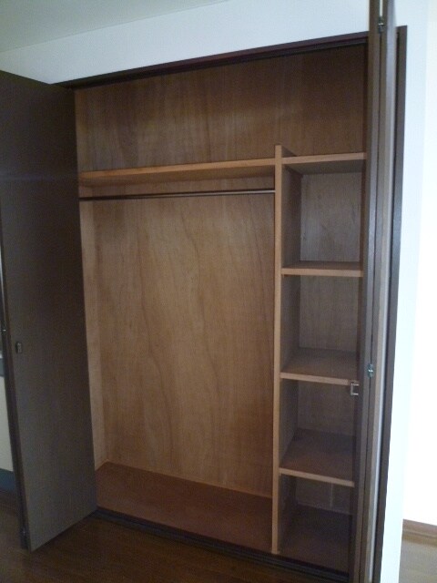 物件内観写真11　(収納)